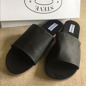 Steve Madden Black Leather Sandals